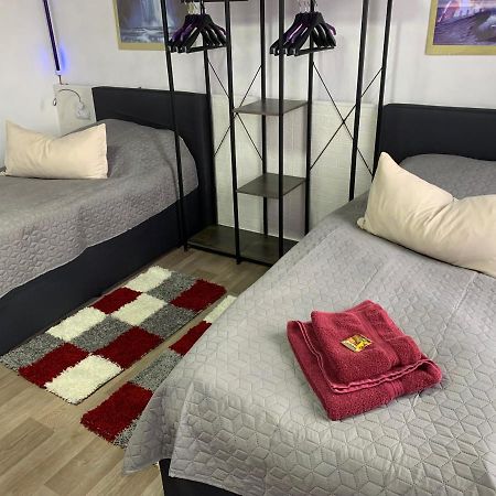 Best-Preis -Gold Suite- Mit Netflix, Self-Check-In, Ebike Ladestation, Fahrradraum, Wlan, Netflix Und Massagesessel - Direkt Am Elberadweg Im Herzen Von Wittenberge Exterior foto