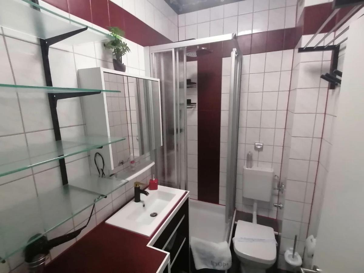 Best-Preis -Gold Suite- Mit Netflix, Self-Check-In, Ebike Ladestation, Fahrradraum, Wlan, Netflix Und Massagesessel - Direkt Am Elberadweg Im Herzen Von Wittenberge Exterior foto