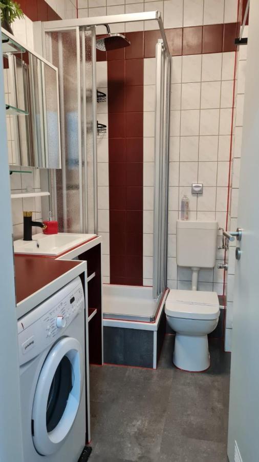 Best-Preis -Gold Suite- Mit Netflix, Self-Check-In, Ebike Ladestation, Fahrradraum, Wlan, Netflix Und Massagesessel - Direkt Am Elberadweg Im Herzen Von Wittenberge Exterior foto