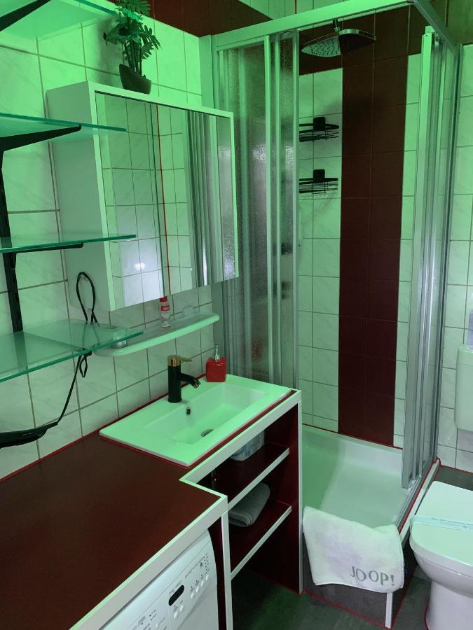 Best-Preis -Gold Suite- Mit Netflix, Self-Check-In, Ebike Ladestation, Fahrradraum, Wlan, Netflix Und Massagesessel - Direkt Am Elberadweg Im Herzen Von Wittenberge Exterior foto