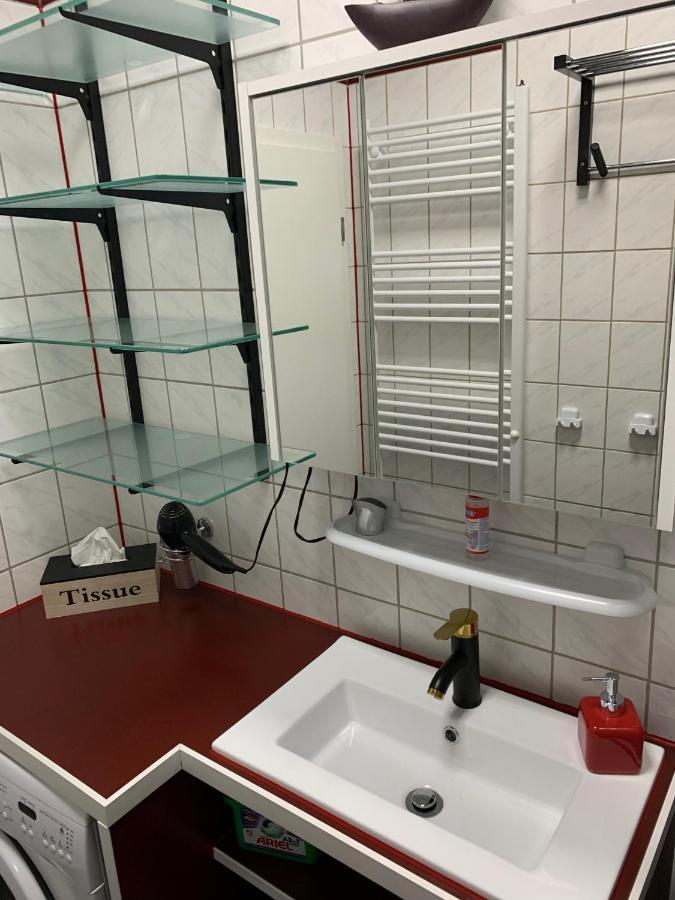 Best-Preis -Gold Suite- Mit Netflix, Self-Check-In, Ebike Ladestation, Fahrradraum, Wlan, Netflix Und Massagesessel - Direkt Am Elberadweg Im Herzen Von Wittenberge Exterior foto