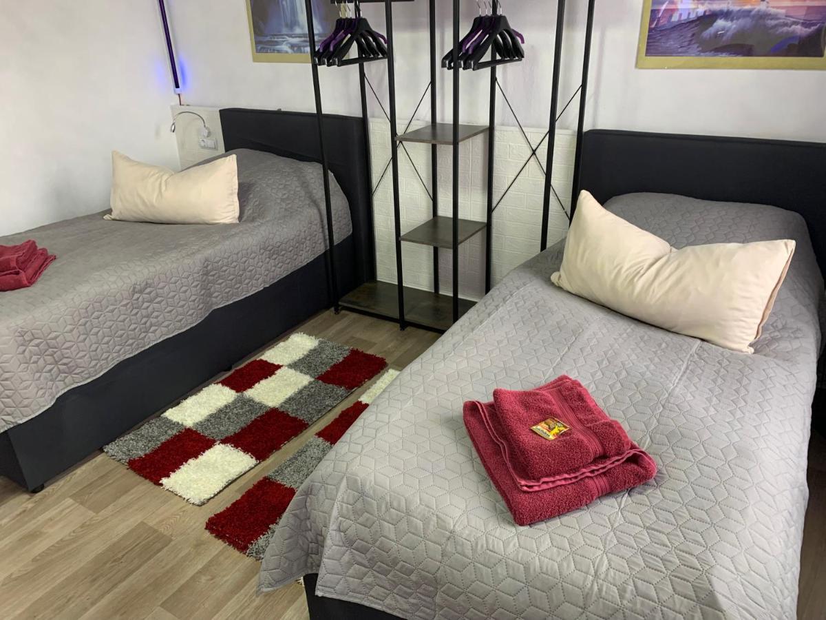 Best-Preis -Gold Suite- Mit Netflix, Self-Check-In, Ebike Ladestation, Fahrradraum, Wlan, Netflix Und Massagesessel - Direkt Am Elberadweg Im Herzen Von Wittenberge Exterior foto