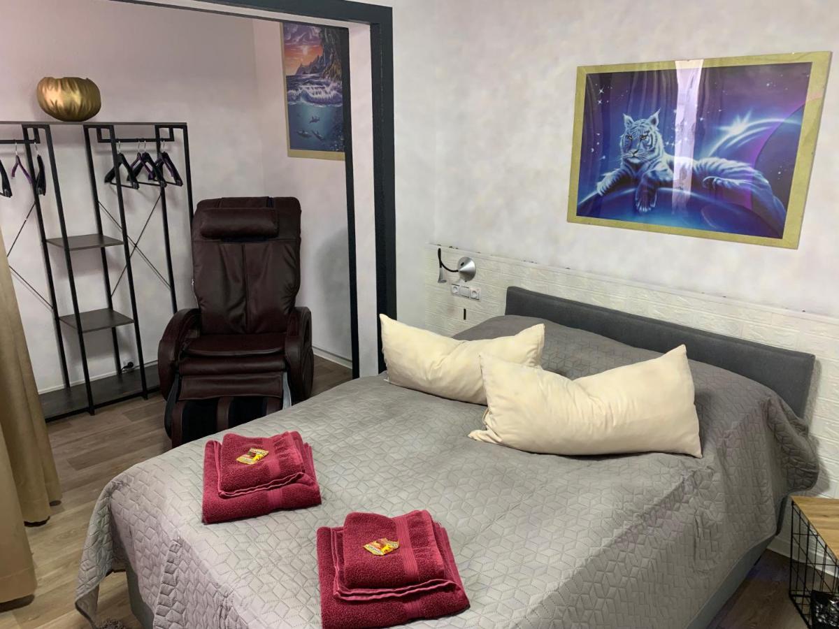 Best-Preis -Gold Suite- Mit Netflix, Self-Check-In, Ebike Ladestation, Fahrradraum, Wlan, Netflix Und Massagesessel - Direkt Am Elberadweg Im Herzen Von Wittenberge Exterior foto