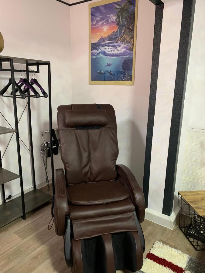 Best-Preis -Gold Suite- Mit Netflix, Self-Check-In, Ebike Ladestation, Fahrradraum, Wlan, Netflix Und Massagesessel - Direkt Am Elberadweg Im Herzen Von Wittenberge Exterior foto